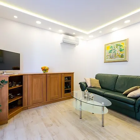 Luxe دوبروفينك